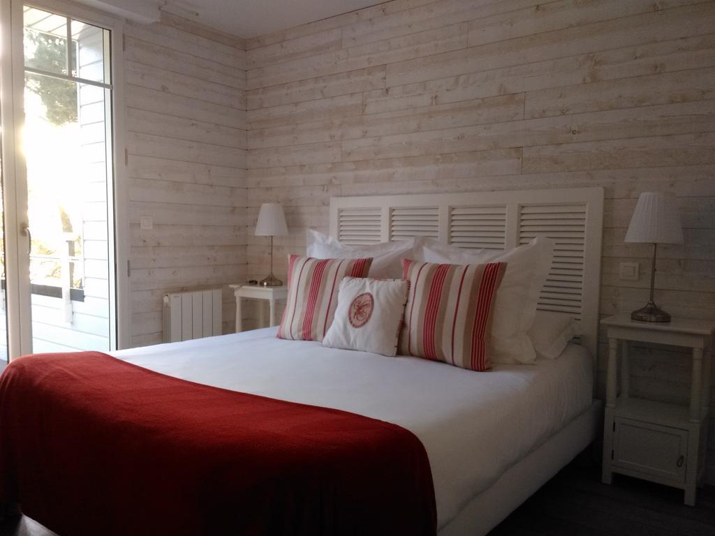 La Villa Bel Ange Hotel Сен-Филибер Стая снимка
