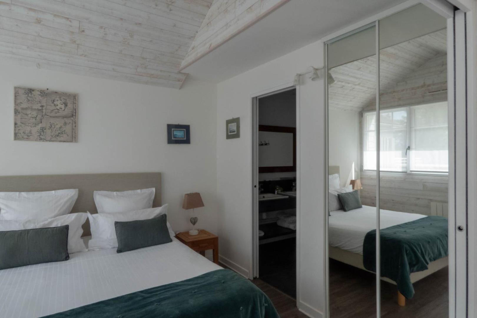 La Villa Bel Ange Hotel Сен-Филибер Екстериор снимка